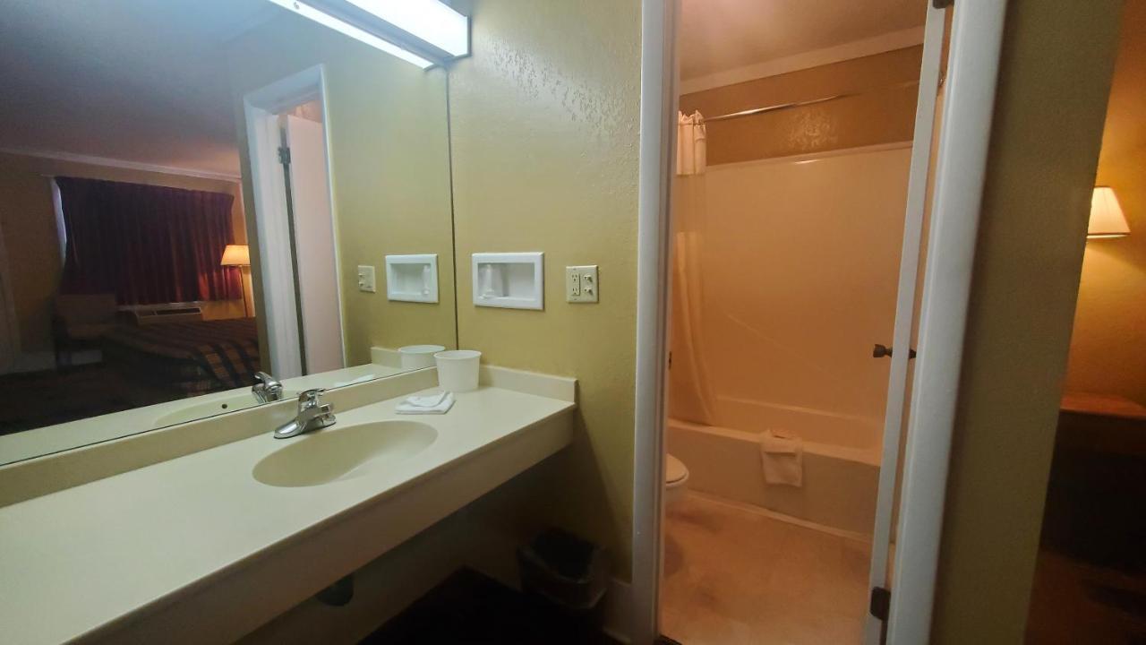Americas Best Value Inn Kodak - Sevierville Luaran gambar